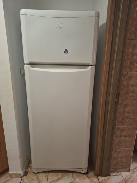 Frigider Indesit+aragaz Gorenje+masina de spalat Gorenje